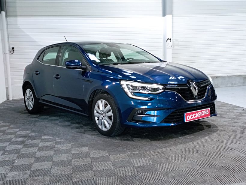 RENAULT MEGANE IV BERLINE 2020 - Photo n°3