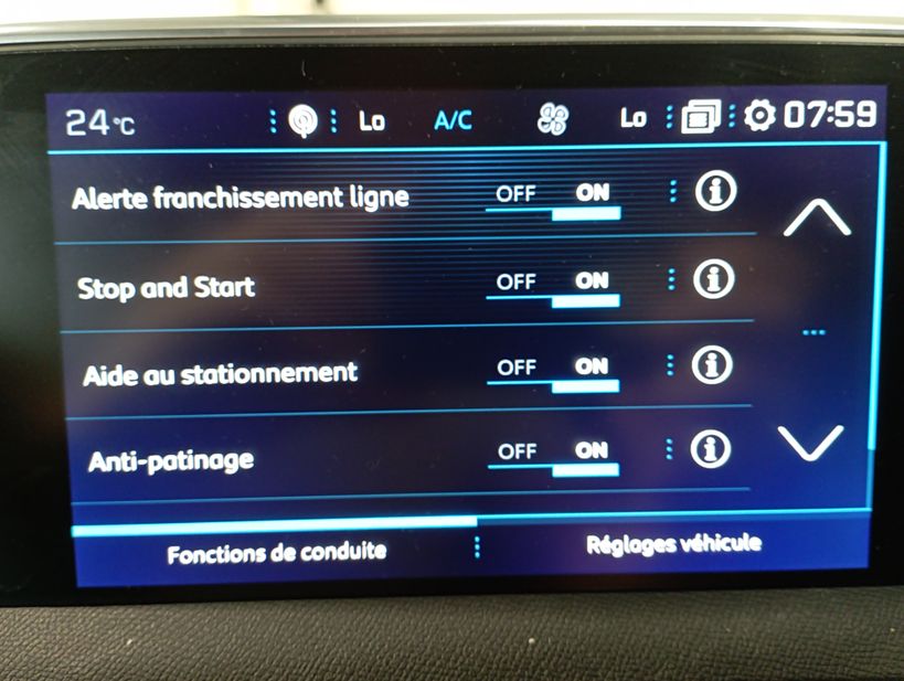 PEUGEOT 5008 BUSINESS 2018 - Photo n°18