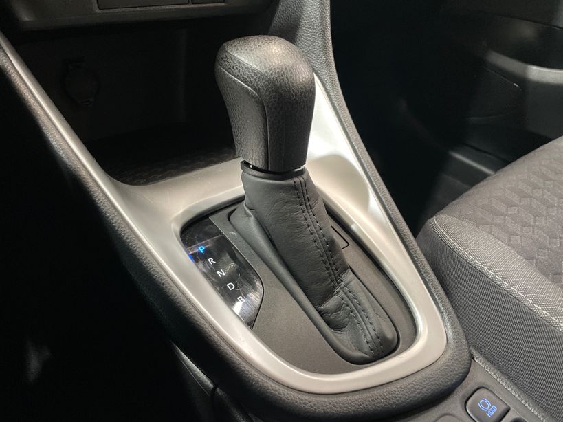 TOYOTA YARIS HYBRIDE MY22 2022 - Photo n°16