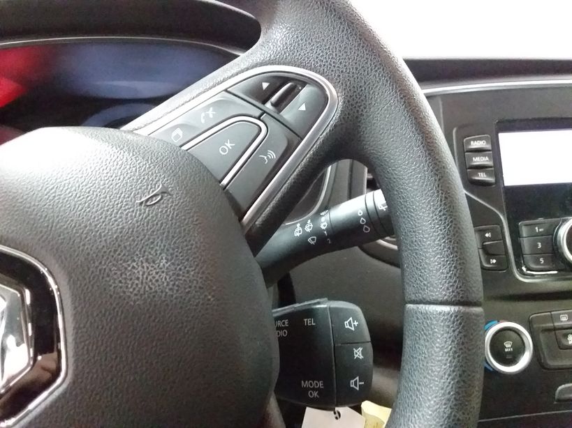 RENAULT MEGANE IV SOCIETE 2020 - Photo n°18