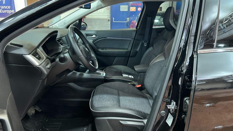 RENAULT CAPTUR 2022 - Photo n°10