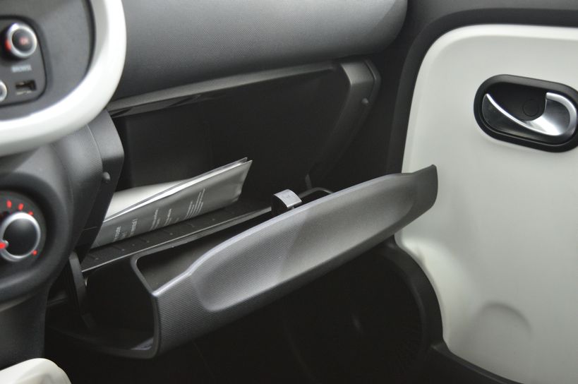 RENAULT TWINGO III 2019 - Photo n°27