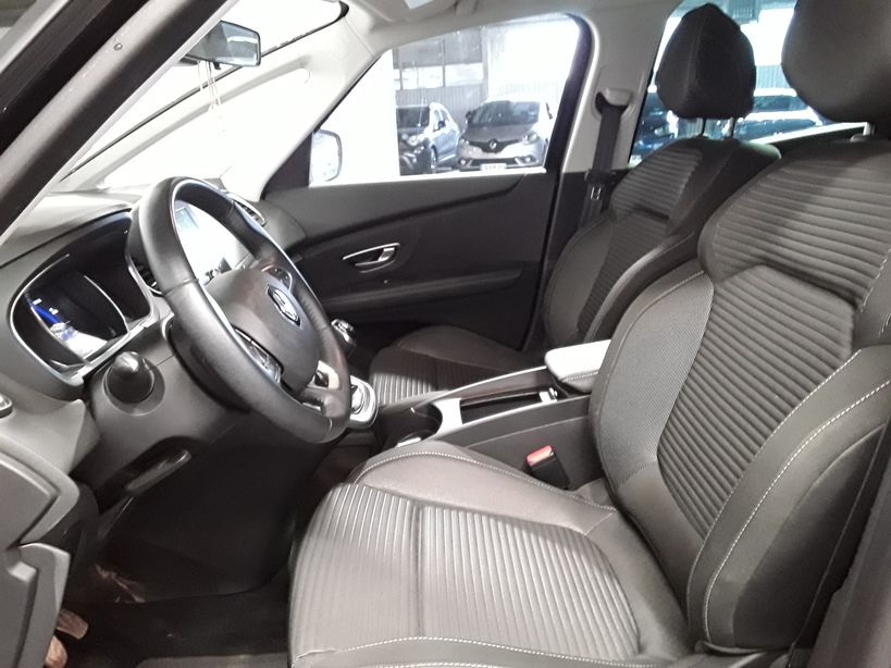 RENAULT GRAND SCENIC IV 2019 - Photo n°12