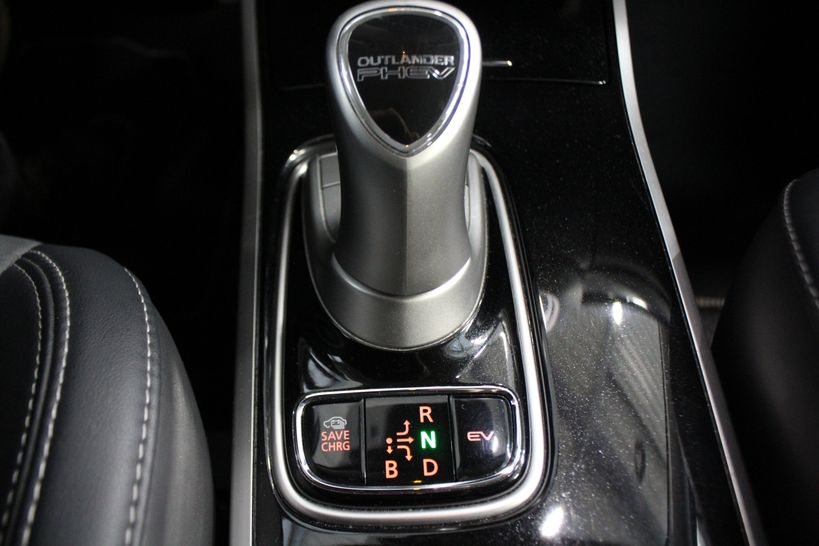 MITSUBISHI OUTLANDER PHEV 2019 - Photo n°21