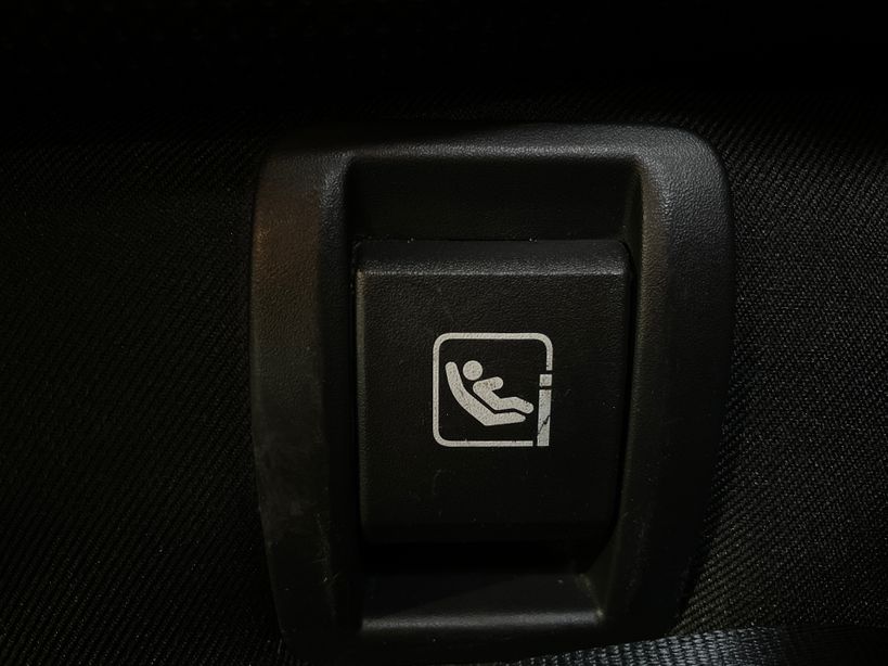 RENAULT MEGANE IV BERLINE 2021 - Photo n°39