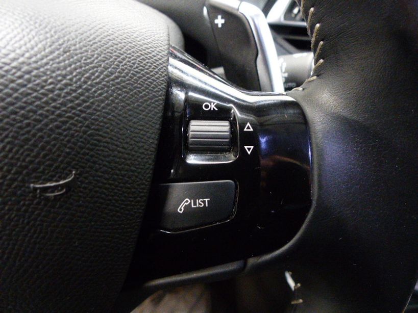 PEUGEOT 308 2019 - Photo n°21