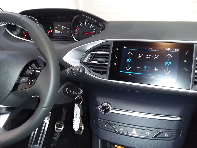 PEUGEOT 308 SW 2021 - Photo n°20