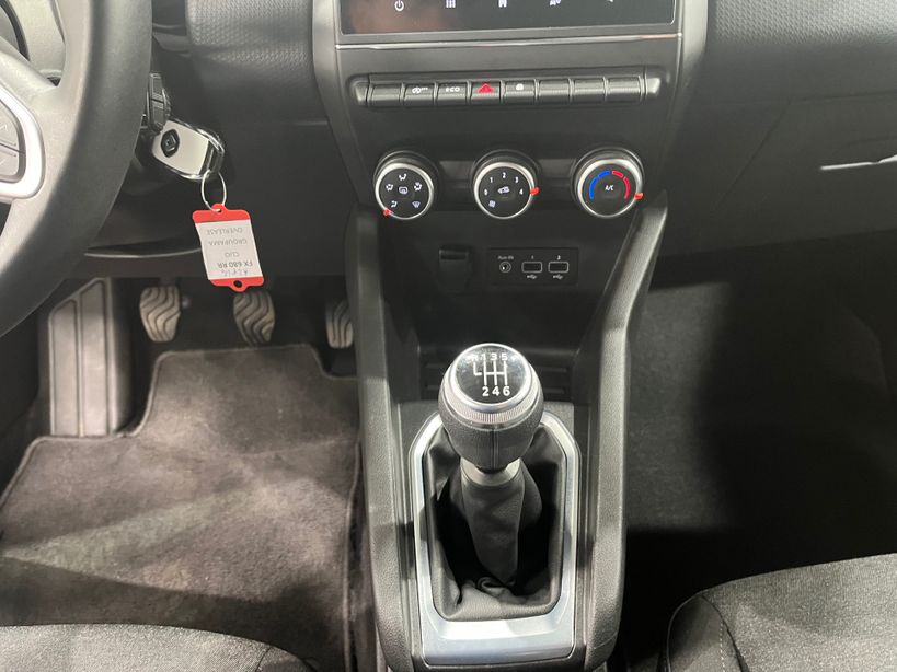 RENAULT CLIO V 2021 - Photo n°25