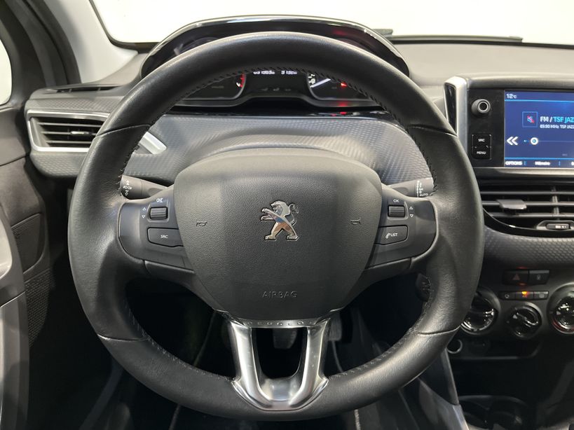 PEUGEOT 2008 2018 - Photo n°11