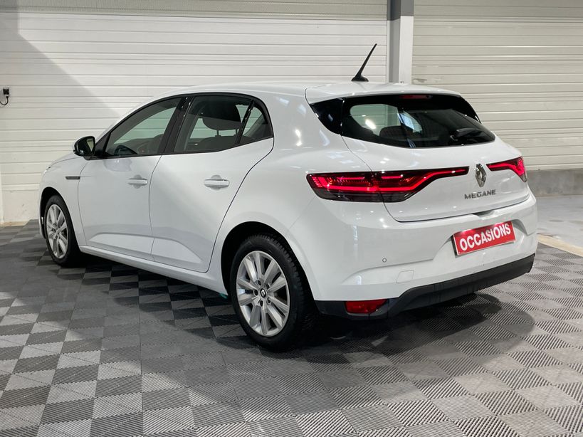 RENAULT MEGANE IV BERLINE 2022 - Photo n°7