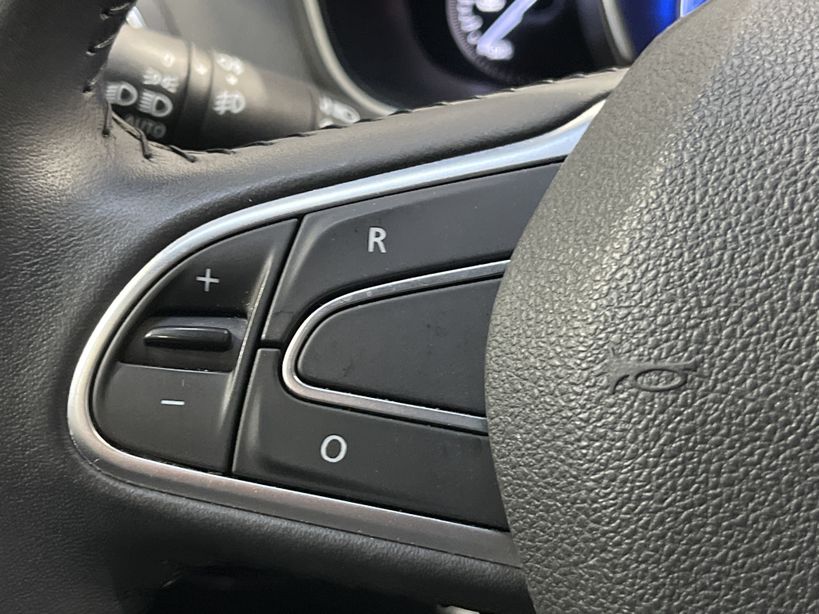 RENAULT MEGANE IV ESTATE BUSINESS 2019 - Photo n°26