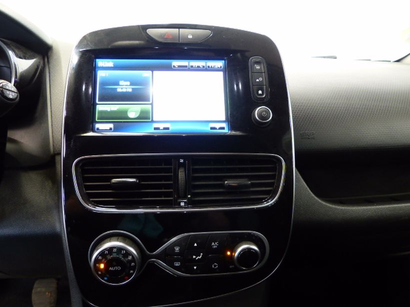 RENAULT CLIO IV ESTATE 2017 - Photo n°19