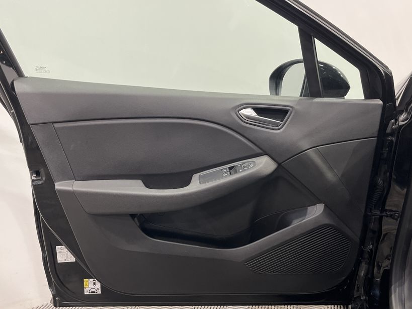 RENAULT CLIO V 2021 - Photo n°31