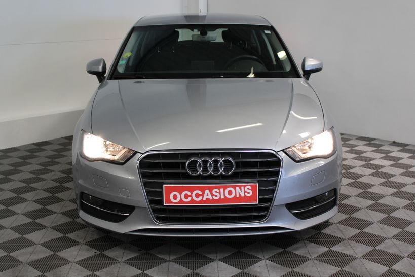 AUDI A3 SPORTBACK BUSINESS 2015 - Photo n°9