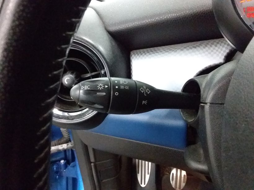 MINI HATCH R56 2010 - Photo n°22