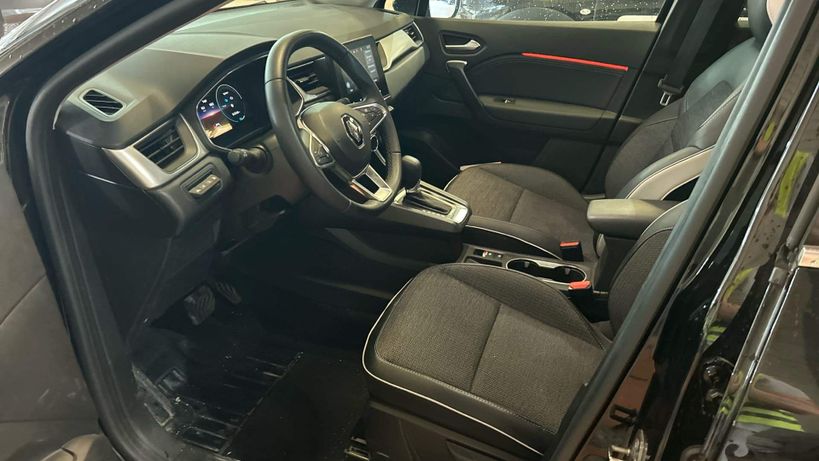 RENAULT CAPTUR 2023 - Photo n°10