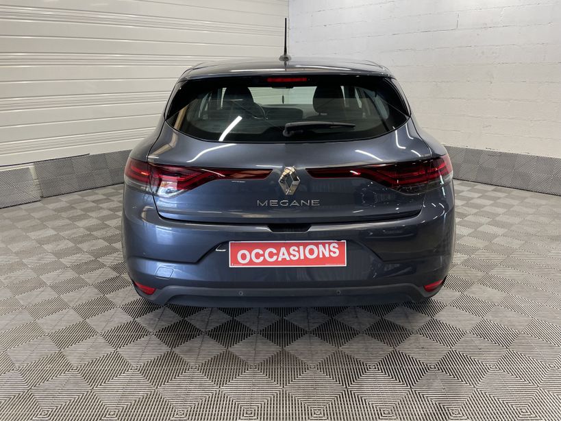 RENAULT MEGANE IV BERLINE 2022 - Photo n°7
