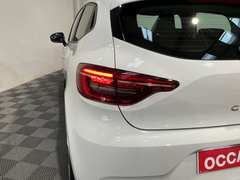 RENAULT CLIO V 2021 - Photo n°8