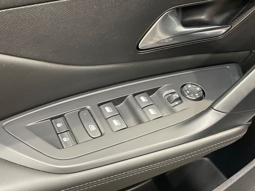 PEUGEOT 308 2023 - Photo n°36