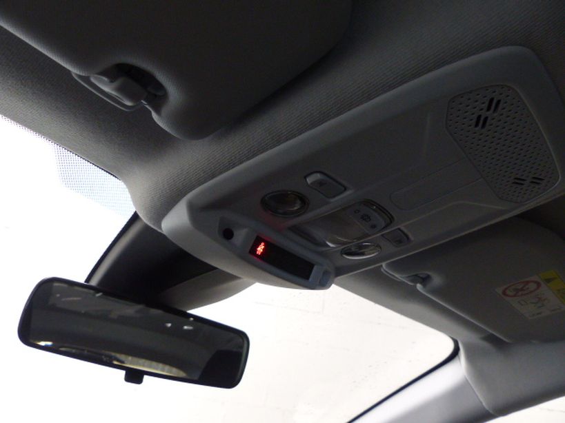 PEUGEOT 208 2022 - Photo n°14