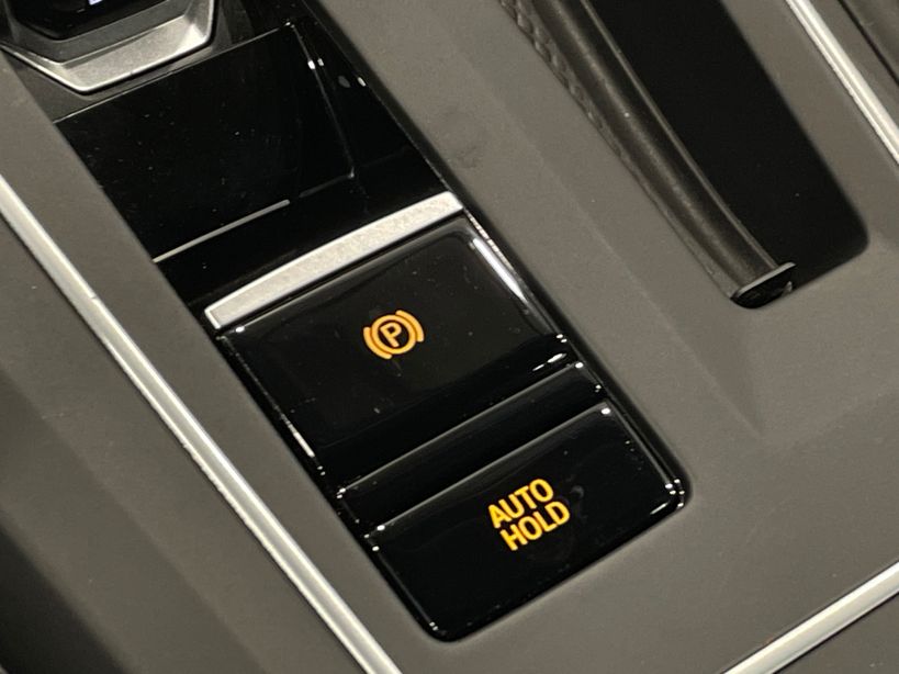 VOLKSWAGEN GOLF 2023 - Photo n°21