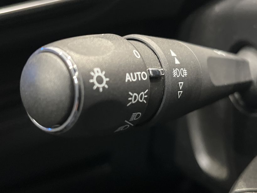 PEUGEOT 3008 2020 - Photo n°28
