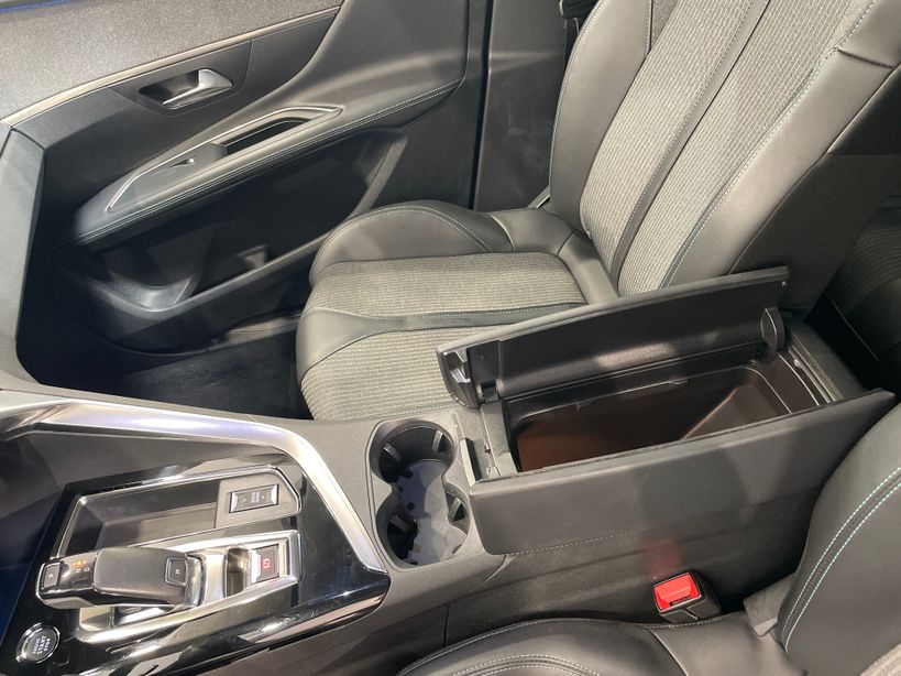 PEUGEOT 3008 2022 - Photo n°24