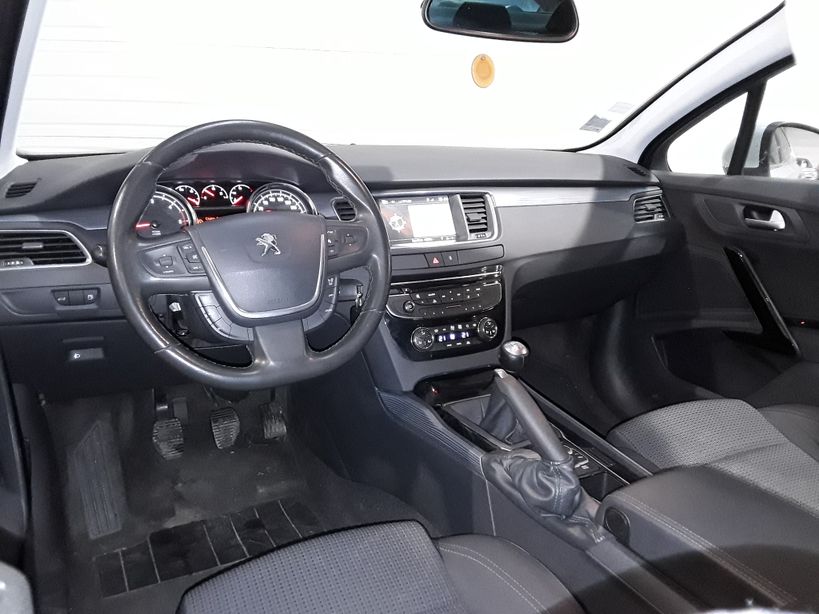 PEUGEOT 508 2013 - Photo n°8