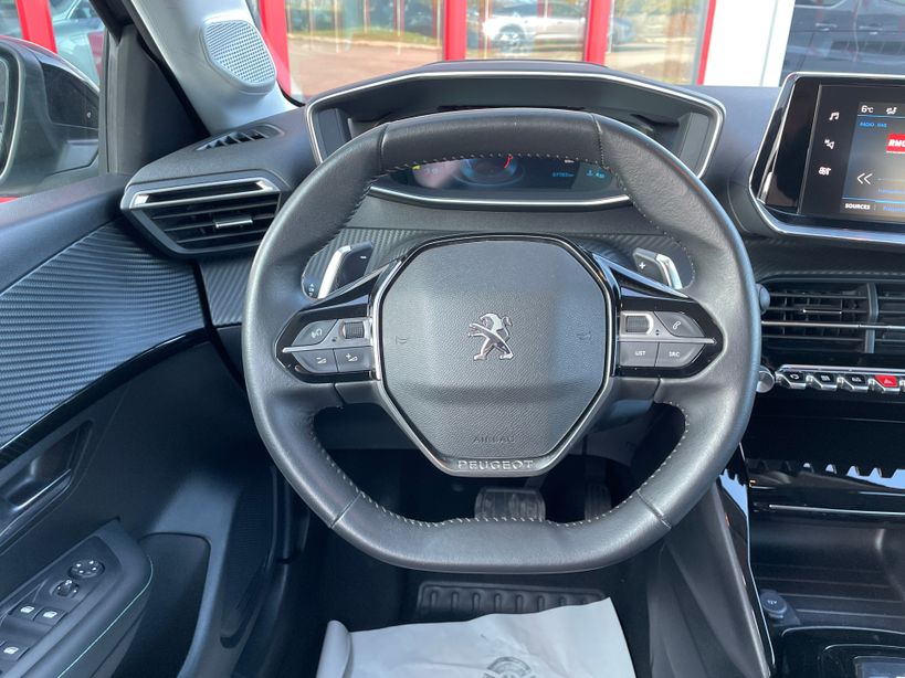 PEUGEOT 208 2023 - Photo n°14