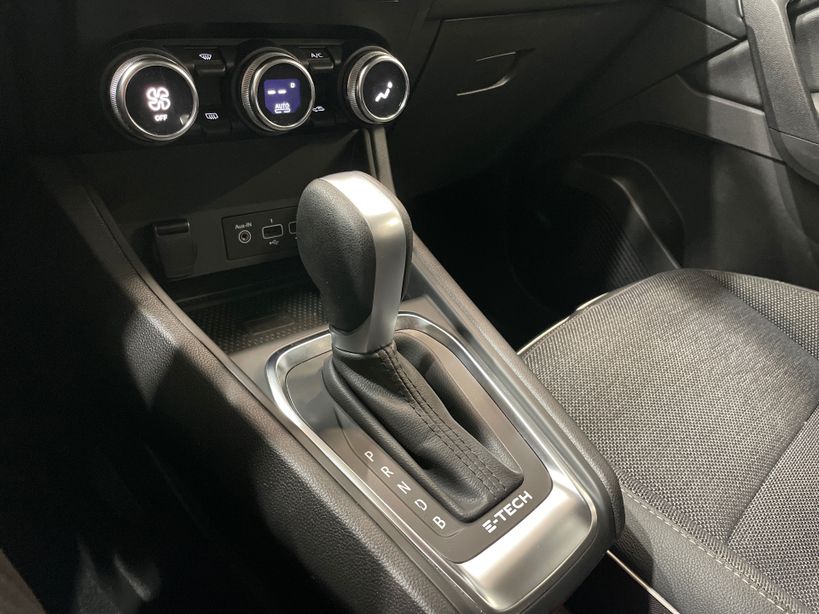 RENAULT CAPTUR 2022 - Photo n°19