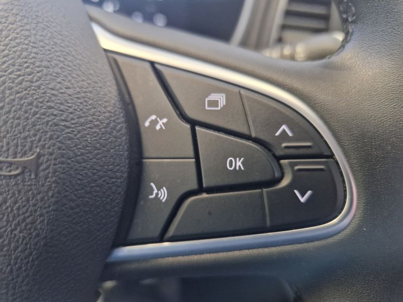 RENAULT MEGANE IV BERLINE 2023 - Photo n°18