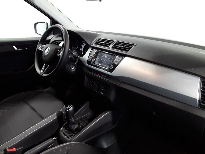 SKODA FABIA 2019 - Photo n°5