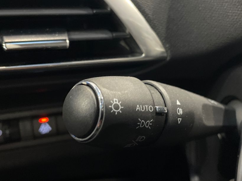 PEUGEOT 3008 2023 - Photo n°32