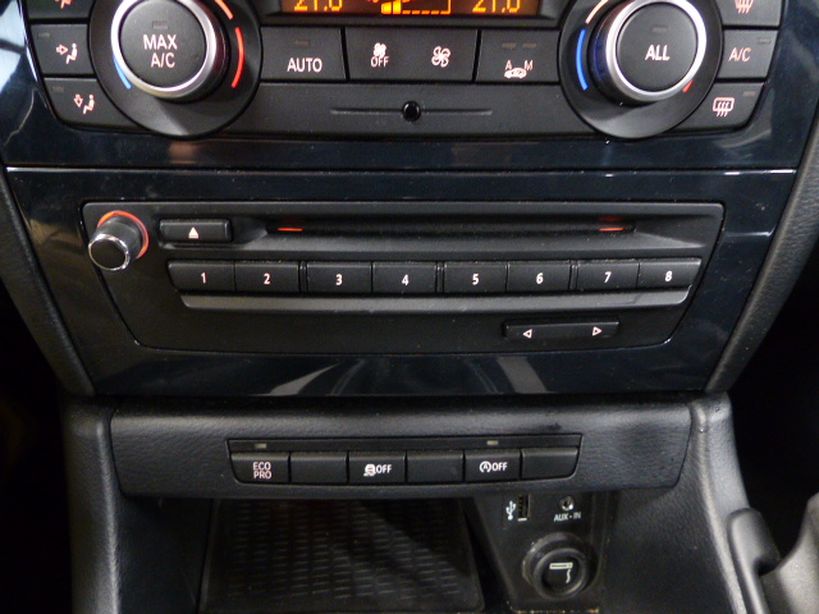 BMW X1 E84 LCI 2 2015 - Photo n°11