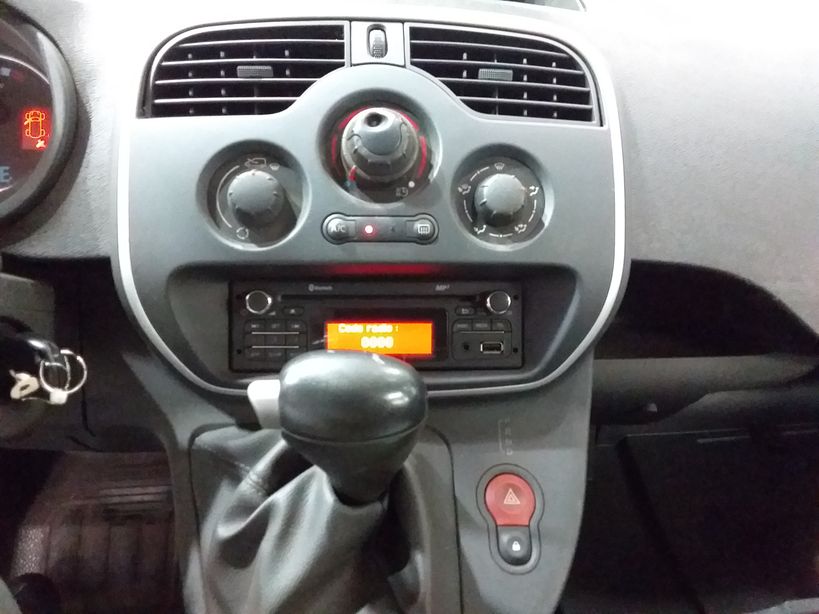 RENAULT KANGOO EXPRESS ZE 2016 - Photo n°20