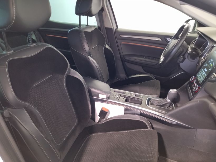 RENAULT MEGANE IV BERLINE 2018 - Photo n°9