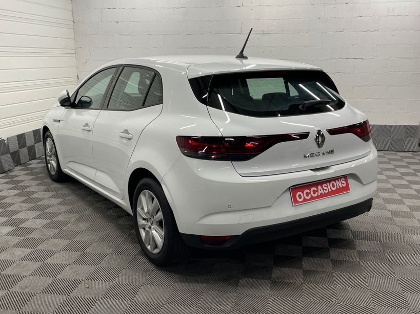 RENAULT MEGANE IV BERLINE 2022 - Photo n°8