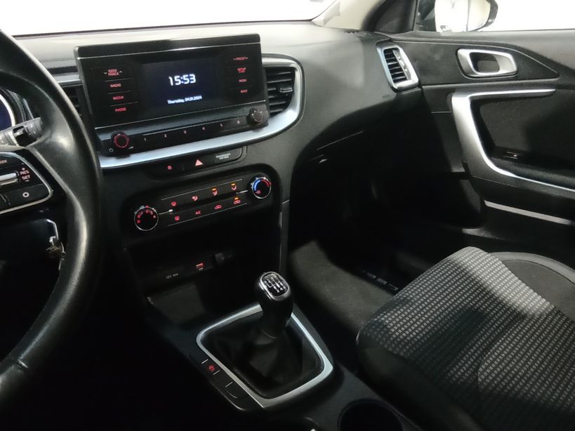KIA CEED SW 2020 - Photo n°17