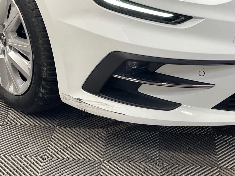 RENAULT MEGANE IV BERLINE 2021 - Photo n°10