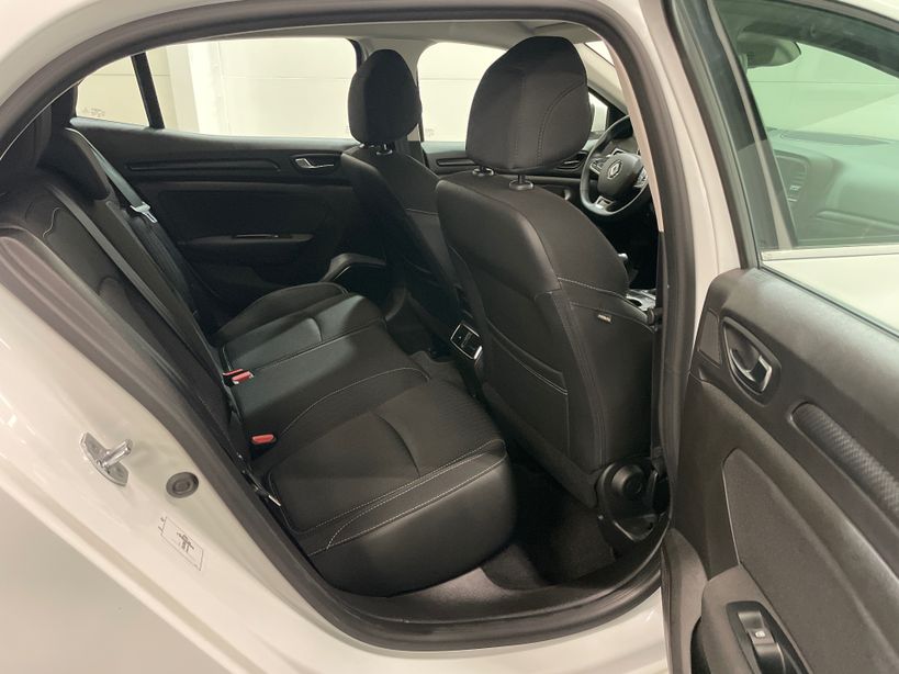 RENAULT MEGANE IV BERLINE BUSINESS 2020 - Photo n°8