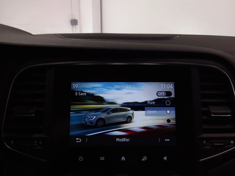 RENAULT MEGANE IV ESTATE 2021 - Photo n°18