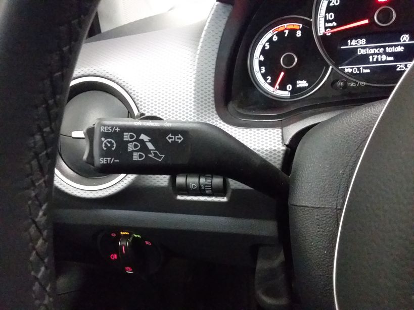 VOLKSWAGEN UP! 2.0 2022 - Photo n°22