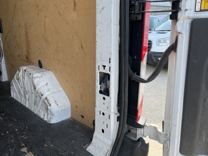FORD TRANSIT FOURGON 2020 - Photo n°6