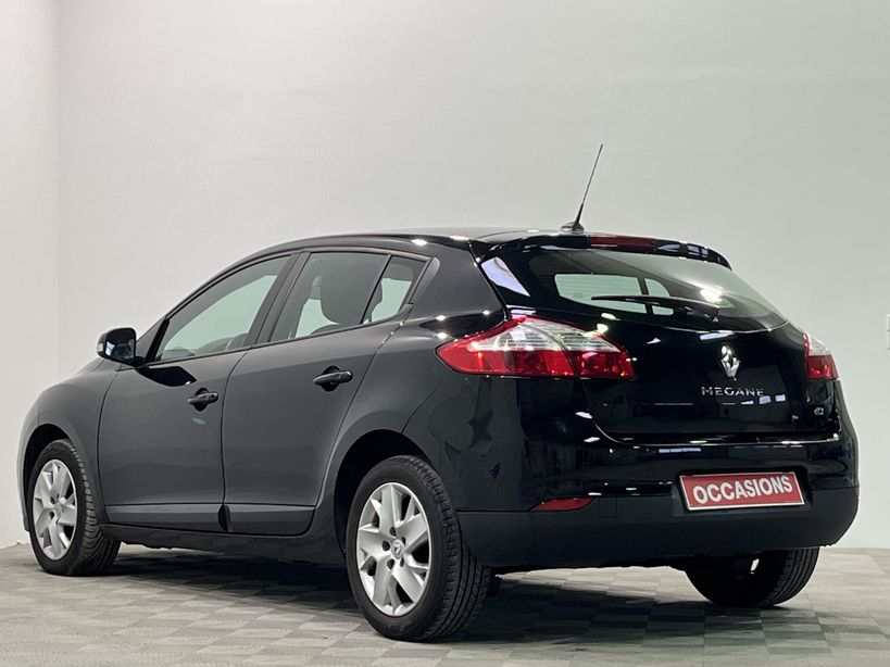 RENAULT MEGANE III BERLINE BUSINESS 2013 - Photo n°4