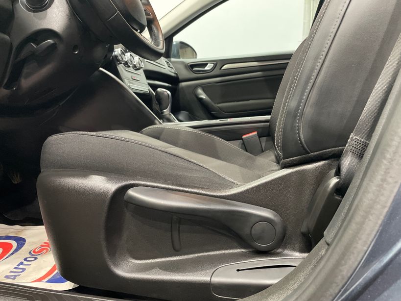 RENAULT MEGANE IV ESTATE 2021 - Photo n°37