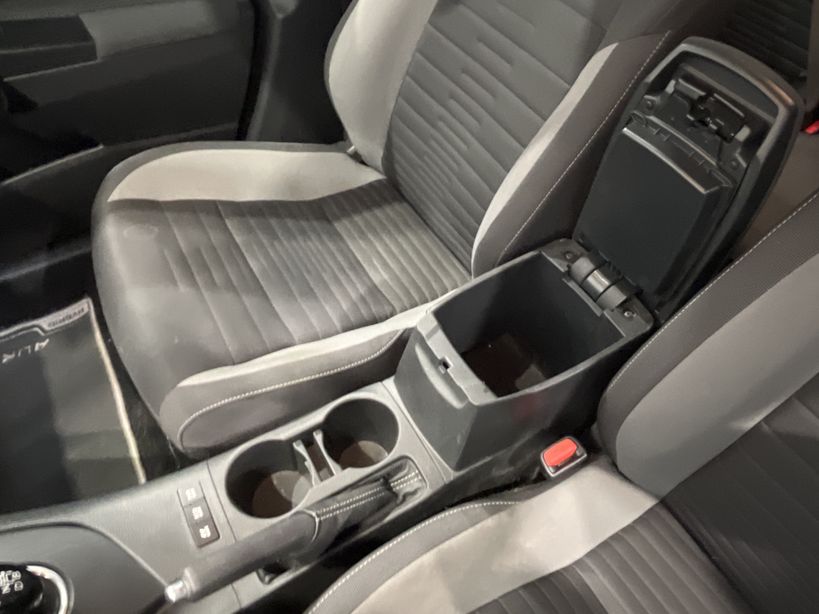 TOYOTA AURIS MY17 2018 - Photo n°21