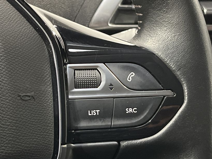 PEUGEOT 3008 BUSINESS 2020 - Photo n°29