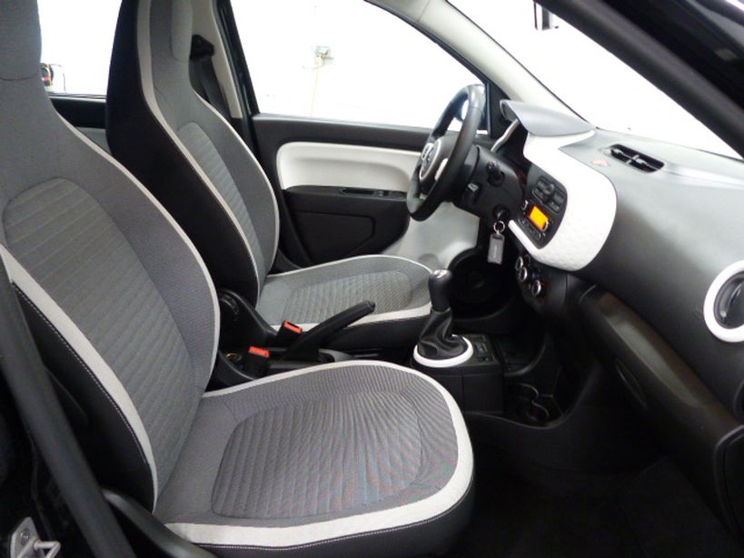 RENAULT TWINGO III 2019 - Photo n°6