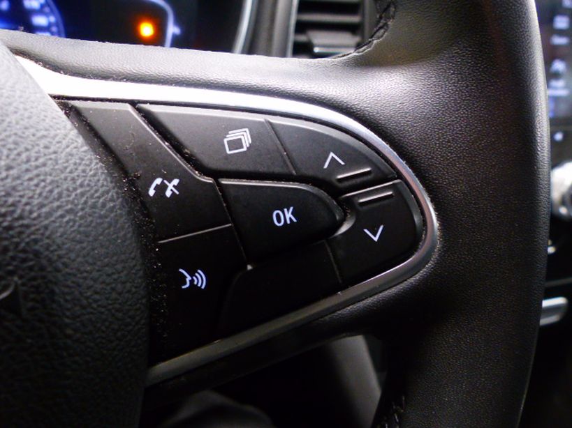 RENAULT MEGANE IV ESTATE 2020 - Photo n°28