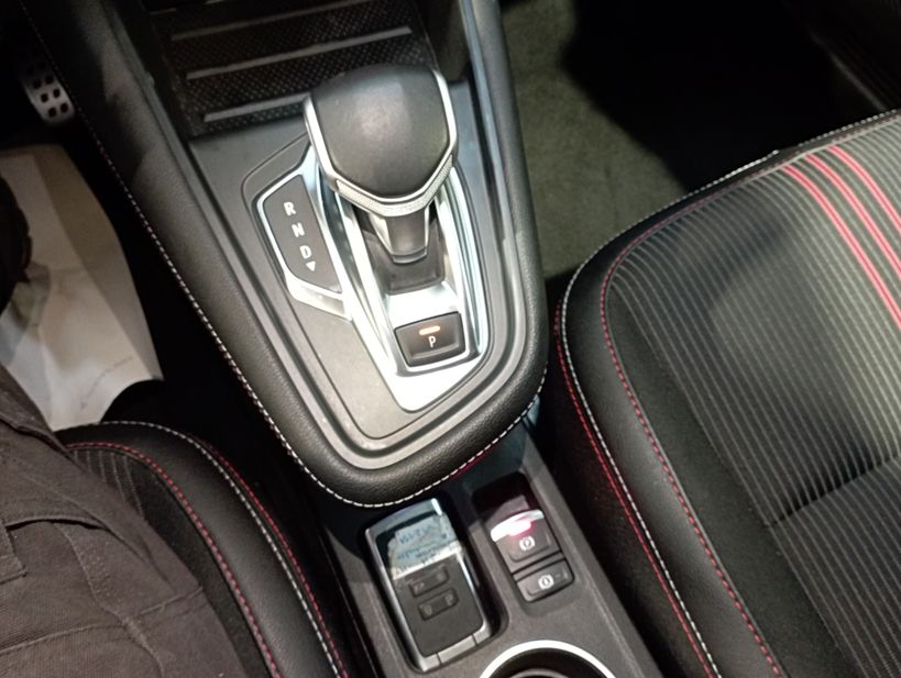 RENAULT CAPTUR 2021 - Photo n°28